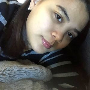 Meet your Posher, Stephanie paula